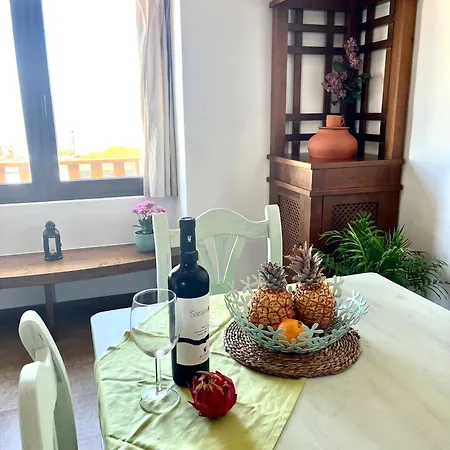 Canto Rojo, Con Vistas A Lobos *