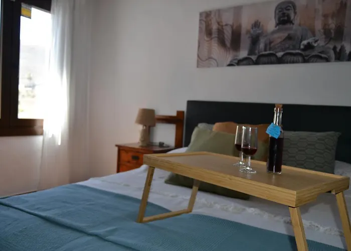 Canto Rojo, Con Vistas A Lobos La Asomada (Lanzarote)