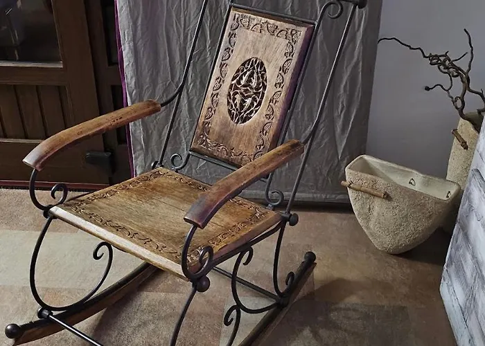 Canto Rojo, Con Vistas A Lobos