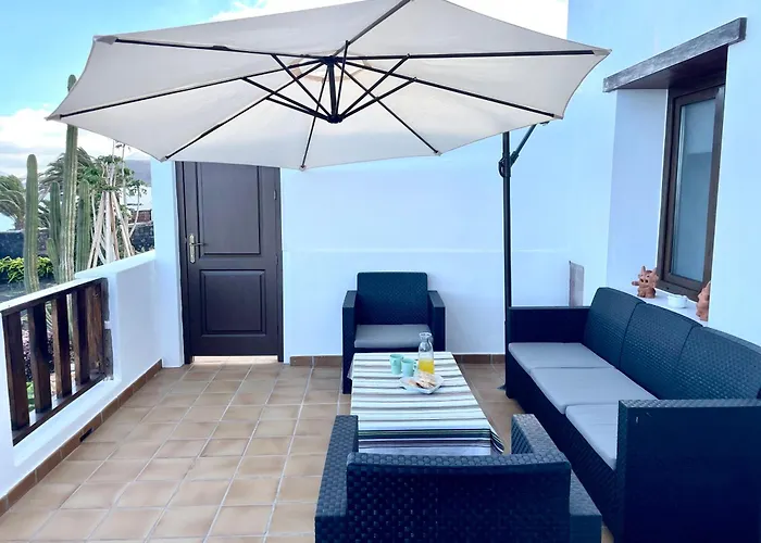 Landsted Canto Rojo, Con Vistas A Lobos