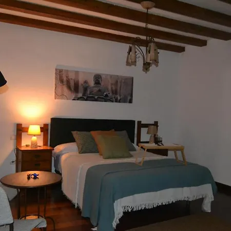 Canto Rojo, Con Vistas A Lobos *