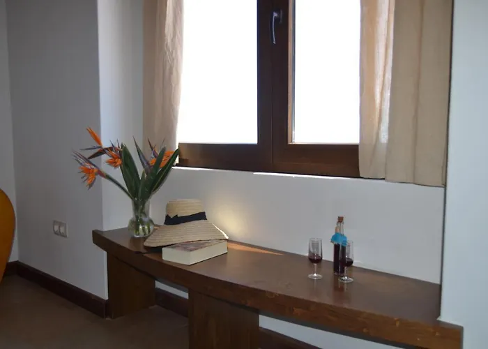 Canto Rojo, Con Vistas A Lobos *