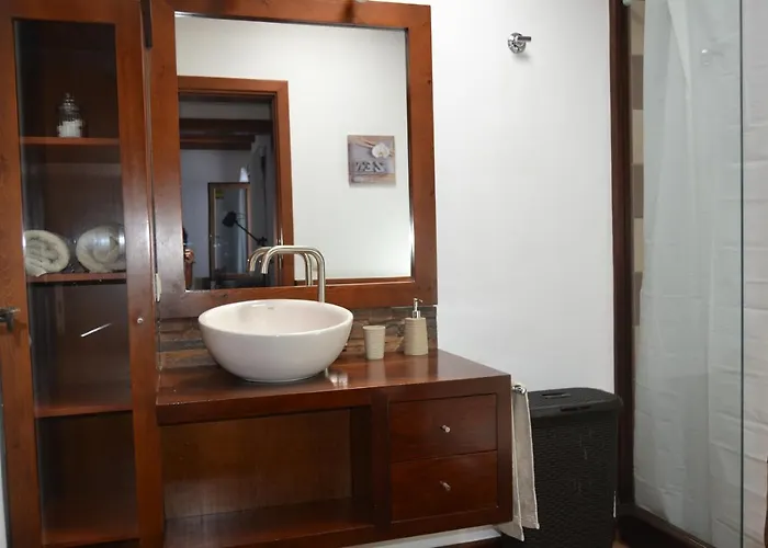 Canto Rojo, Con Vistas A Lobos * La Asomada (Lanzarote)